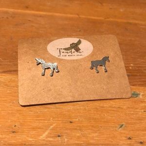 4/$10 Unicorn earrings